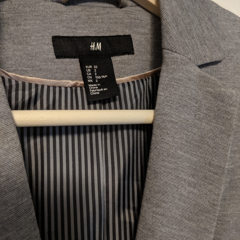 H&M Grey Blazer Size 2 - Picture 7 of 7